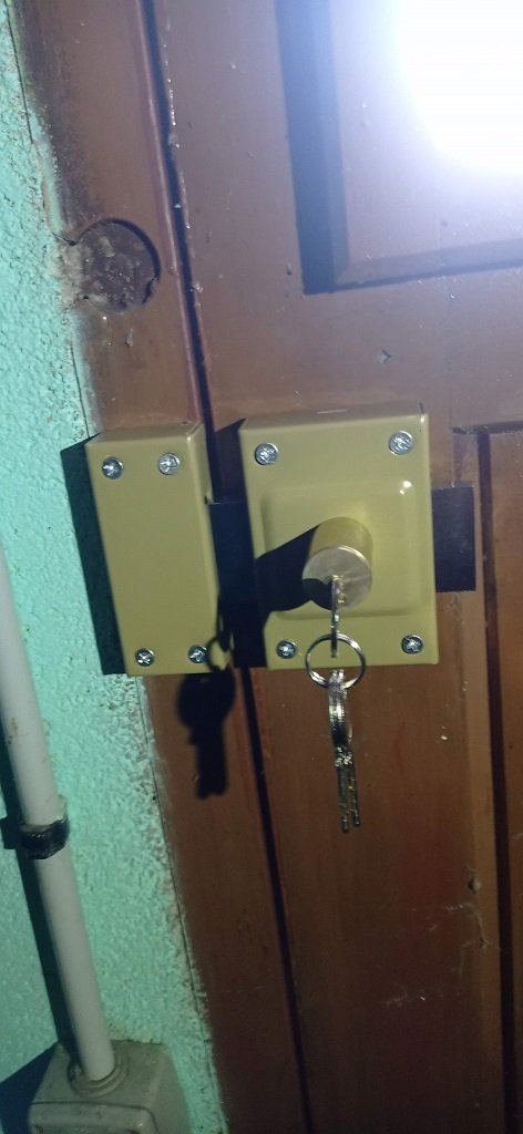 Mise en sécurité d'une porte après effraction à Fontaines en Sologne